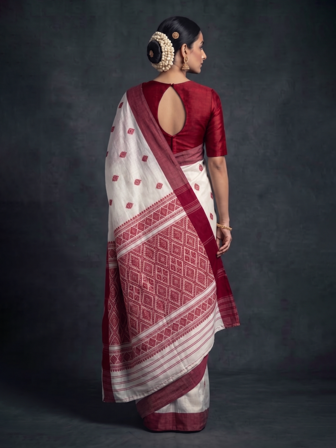 White & Red Hand-woven Bengal Cotton
